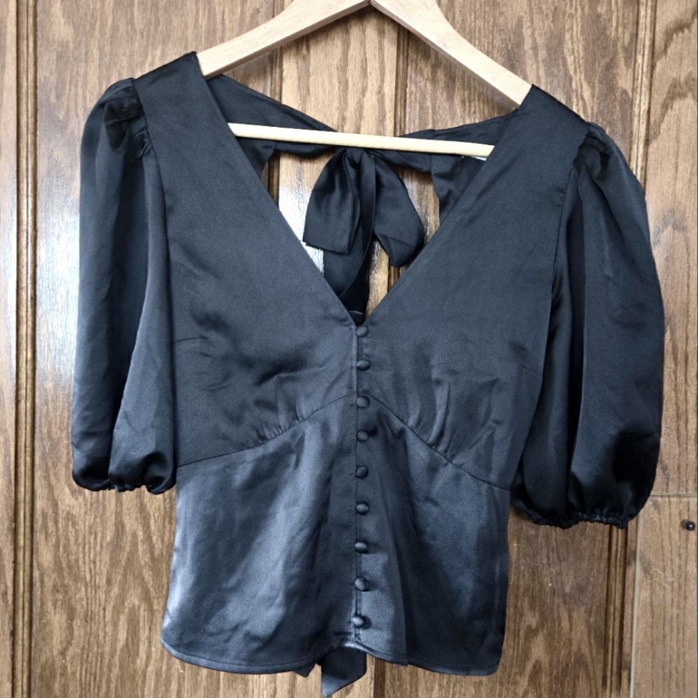 Abercrombie Open Back Top with Two Bow Ties Silky… - image 4